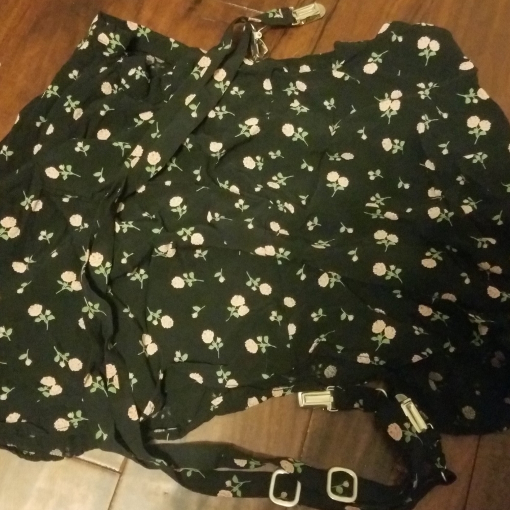 Flower Pattern Suspender Skirt